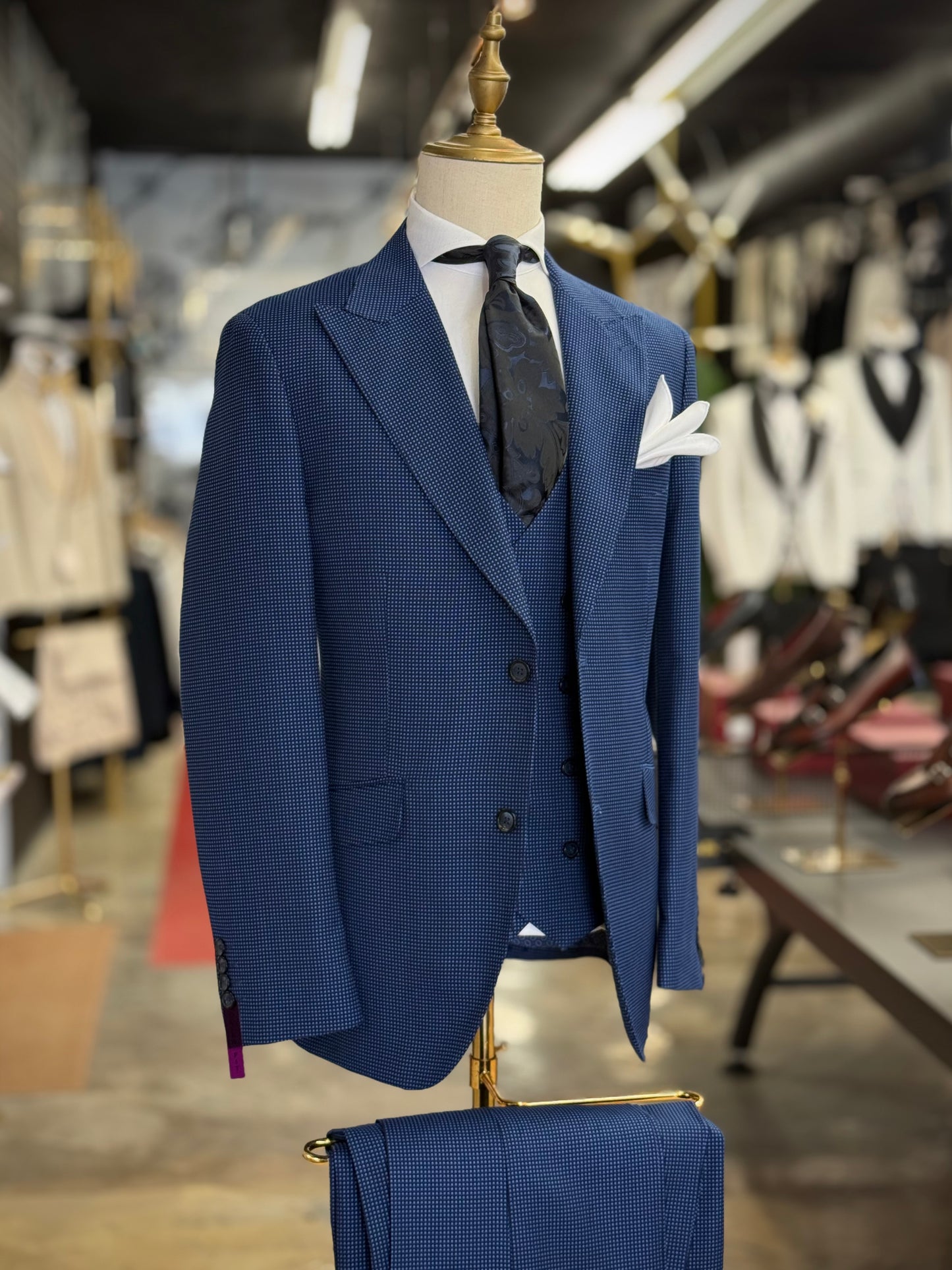 Royal & Midnight Birdeye Wide Peak Lapel Suit