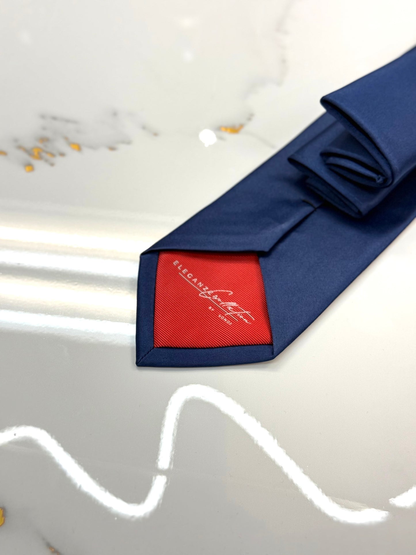 Deep Classic Navy Tie & Pocket Square Set