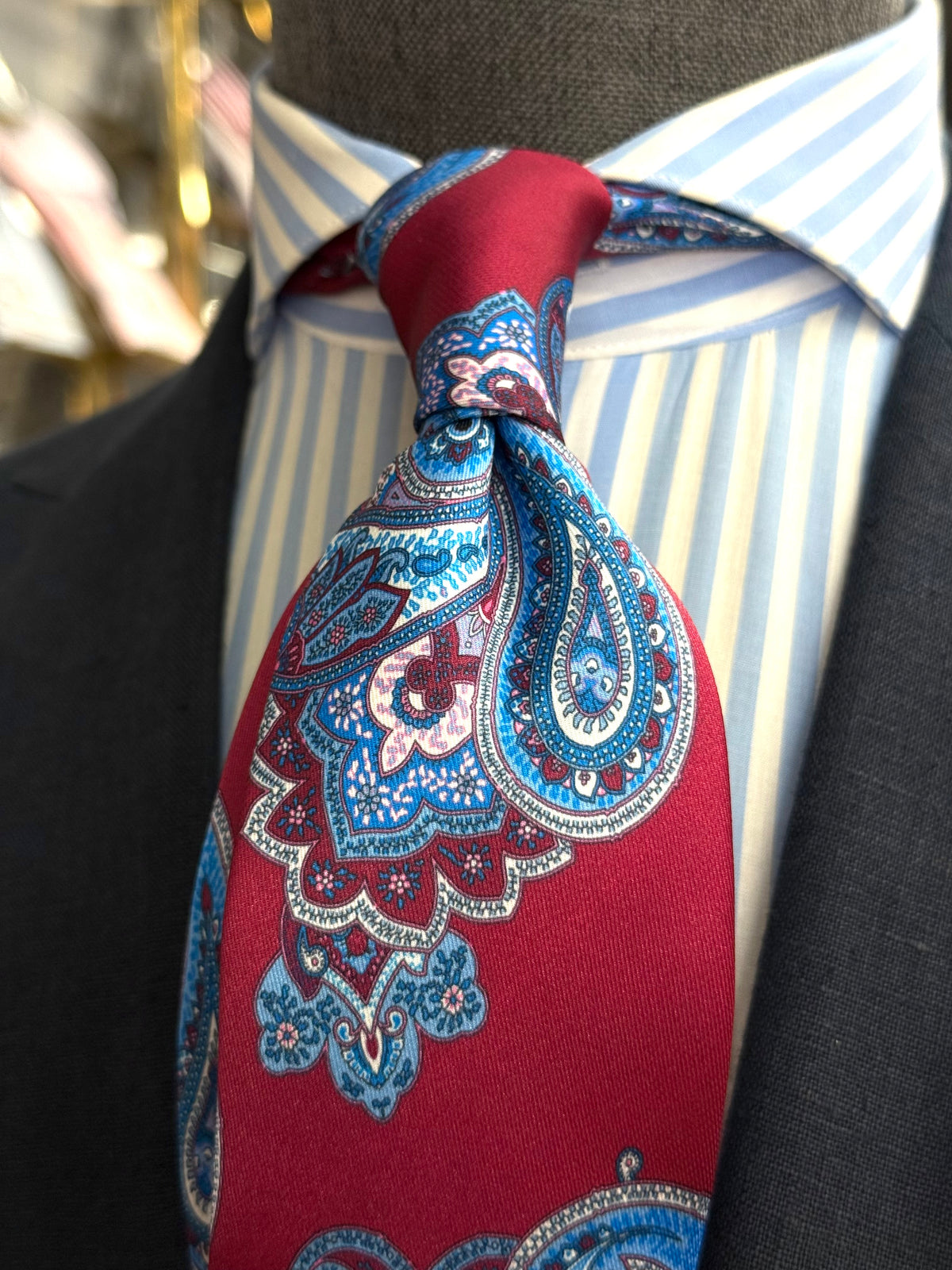 Necktie Big Paisley Crimson & Blue
