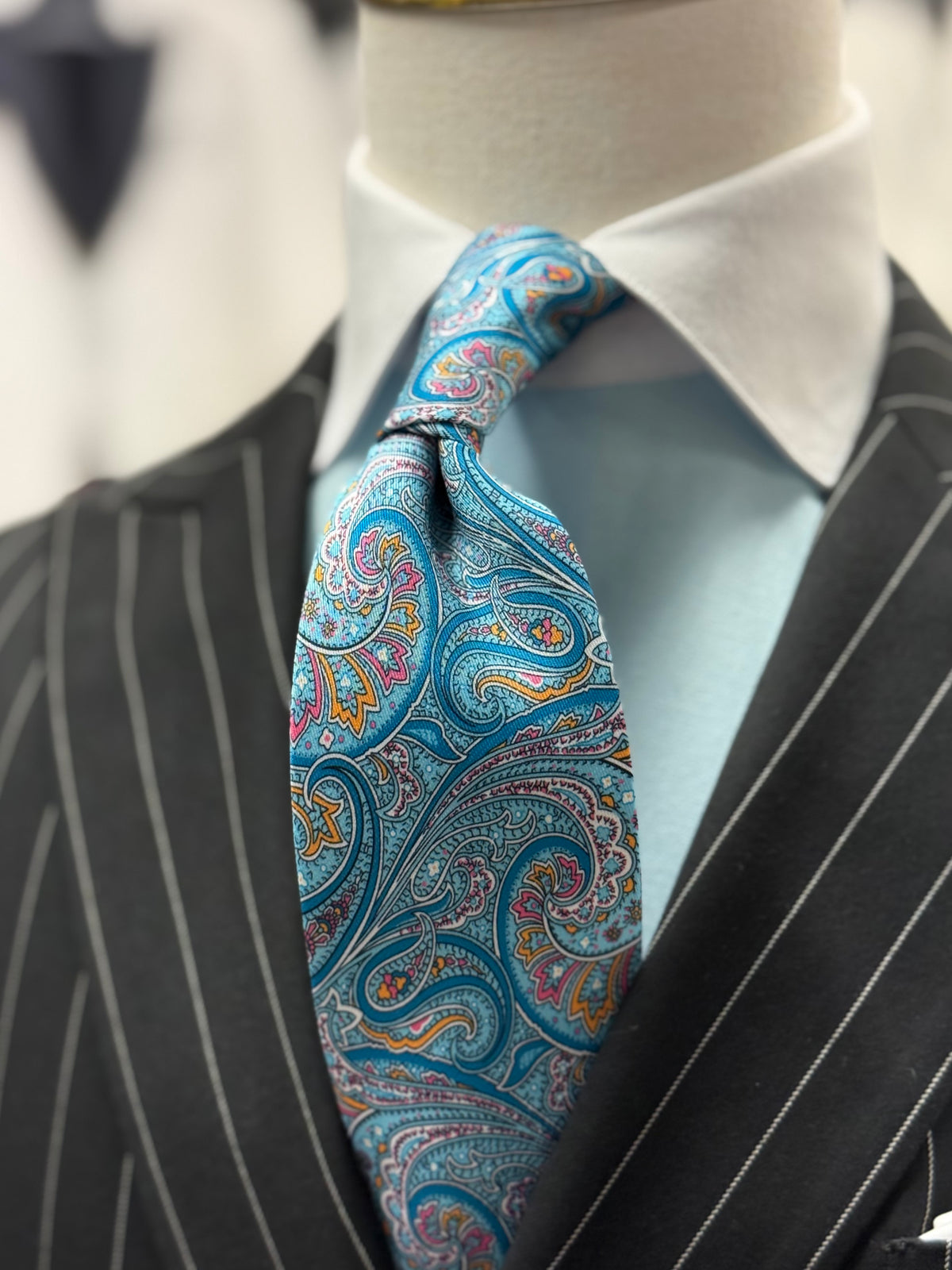 Necktie Mid Paisley Turquoise