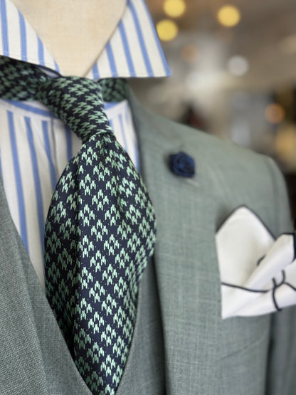 Necktie Green mint and navy houndstooth