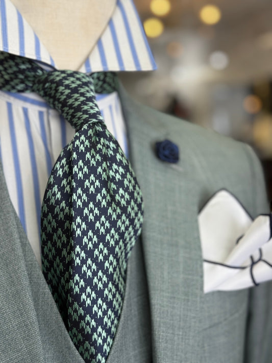 Necktie Green mint and navy houndstooth