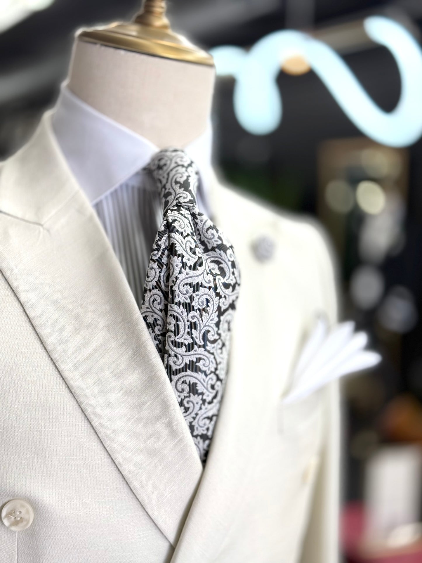 Necktie Silver & Black Baroque