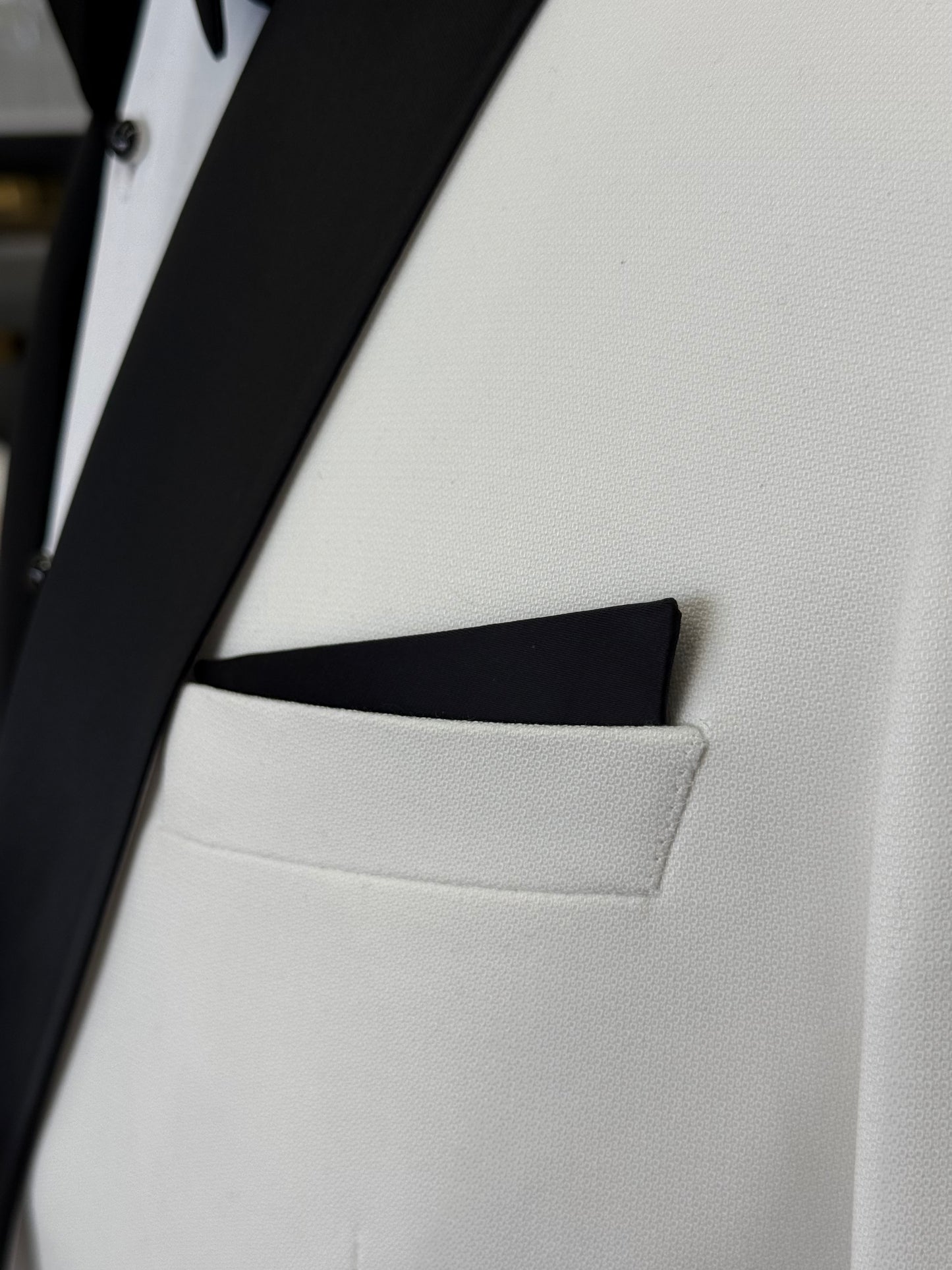 Off White Buckle Front Closure Shawl Lapel Tuxedo