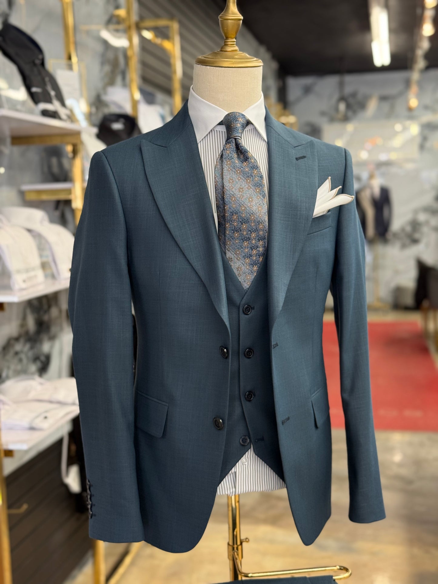 Aqua Teal Three Pieces Wide Peak Lapel Suit