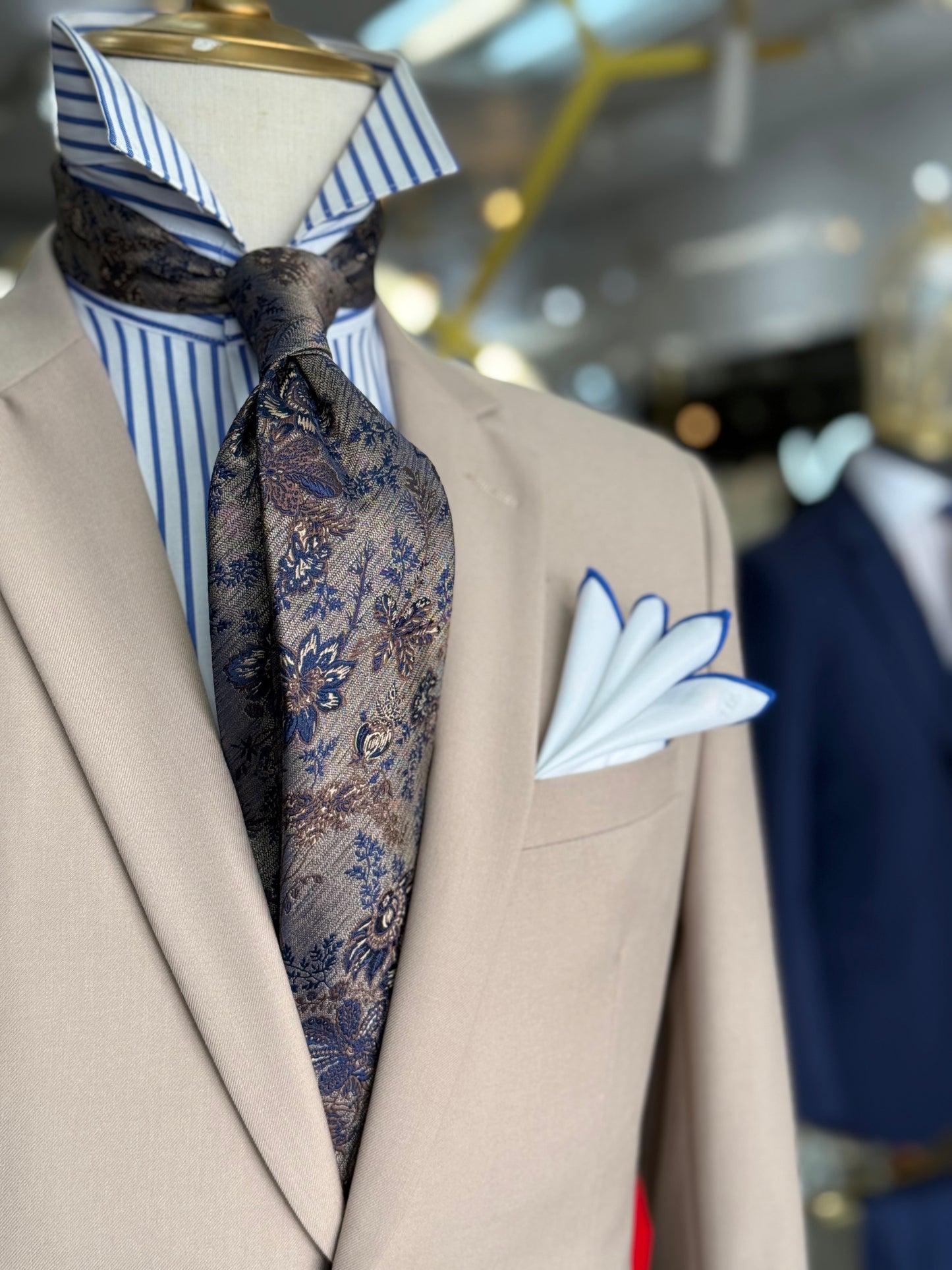 Necktie Bronze Floral and navy