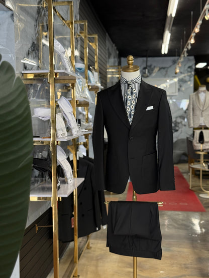 Black Two Pieces Wide Peak Lapel Suit