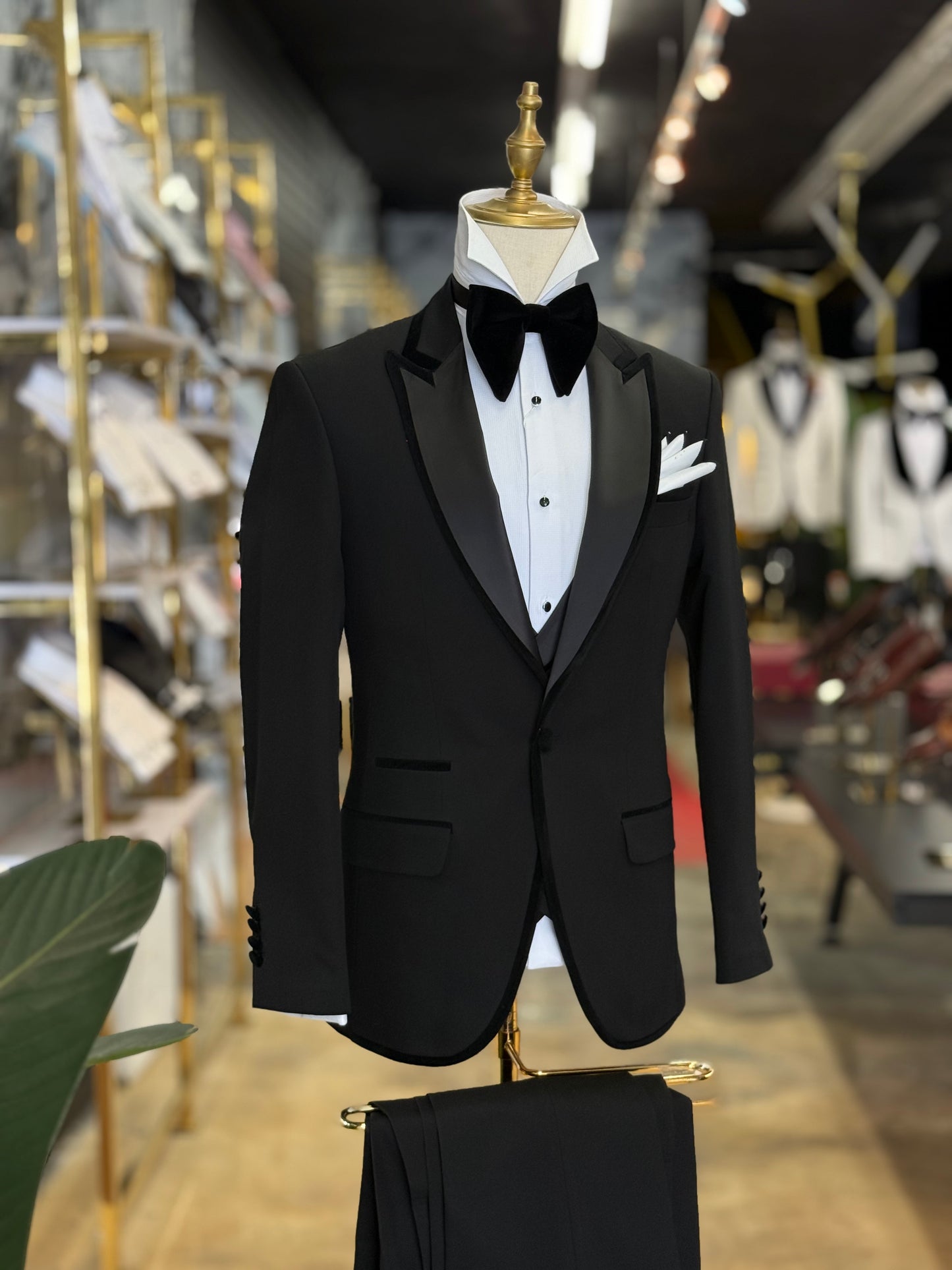 Black Signature Velvet Trim Peak Euro Tuxedo