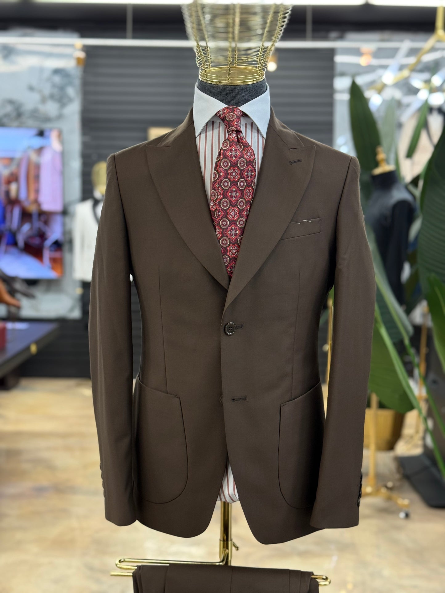 Chocolate Brown Two Pieces Wide Peak Lapel Suit
