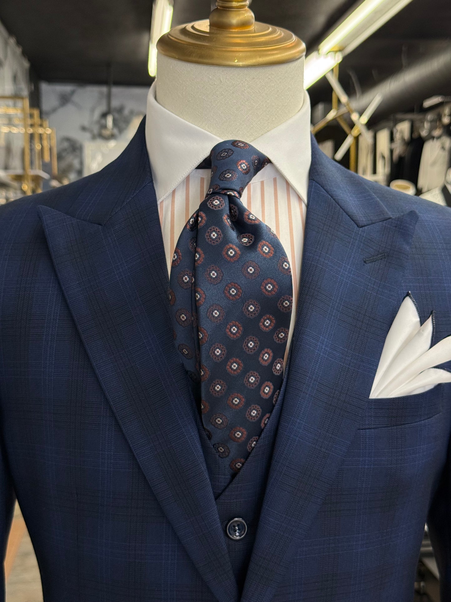 Necktie Medallion Navy & Rust