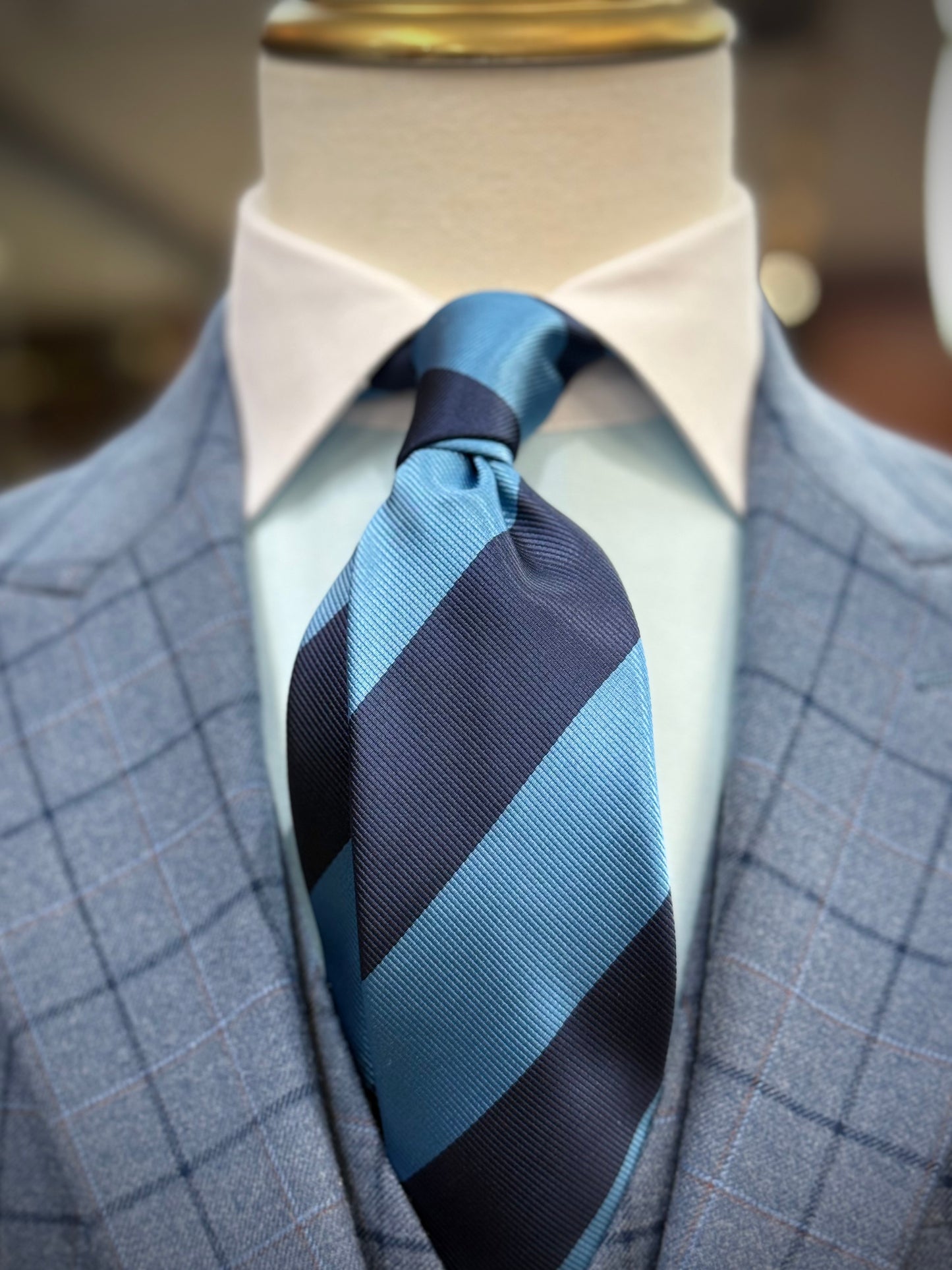 Necktie Regimental Navy & L Blue tie