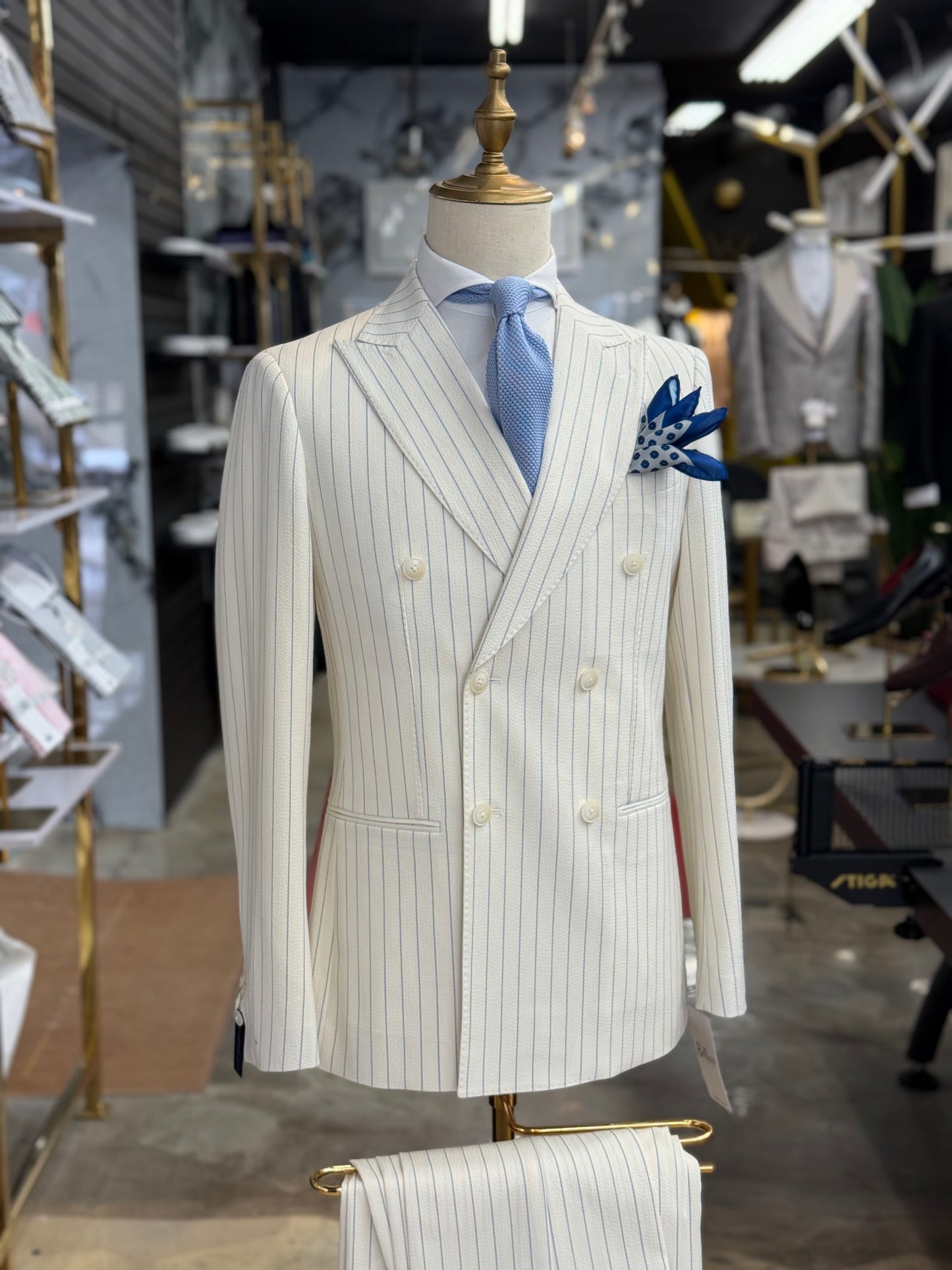 Off-White | L blue Prestige Seersucker Pinstripe