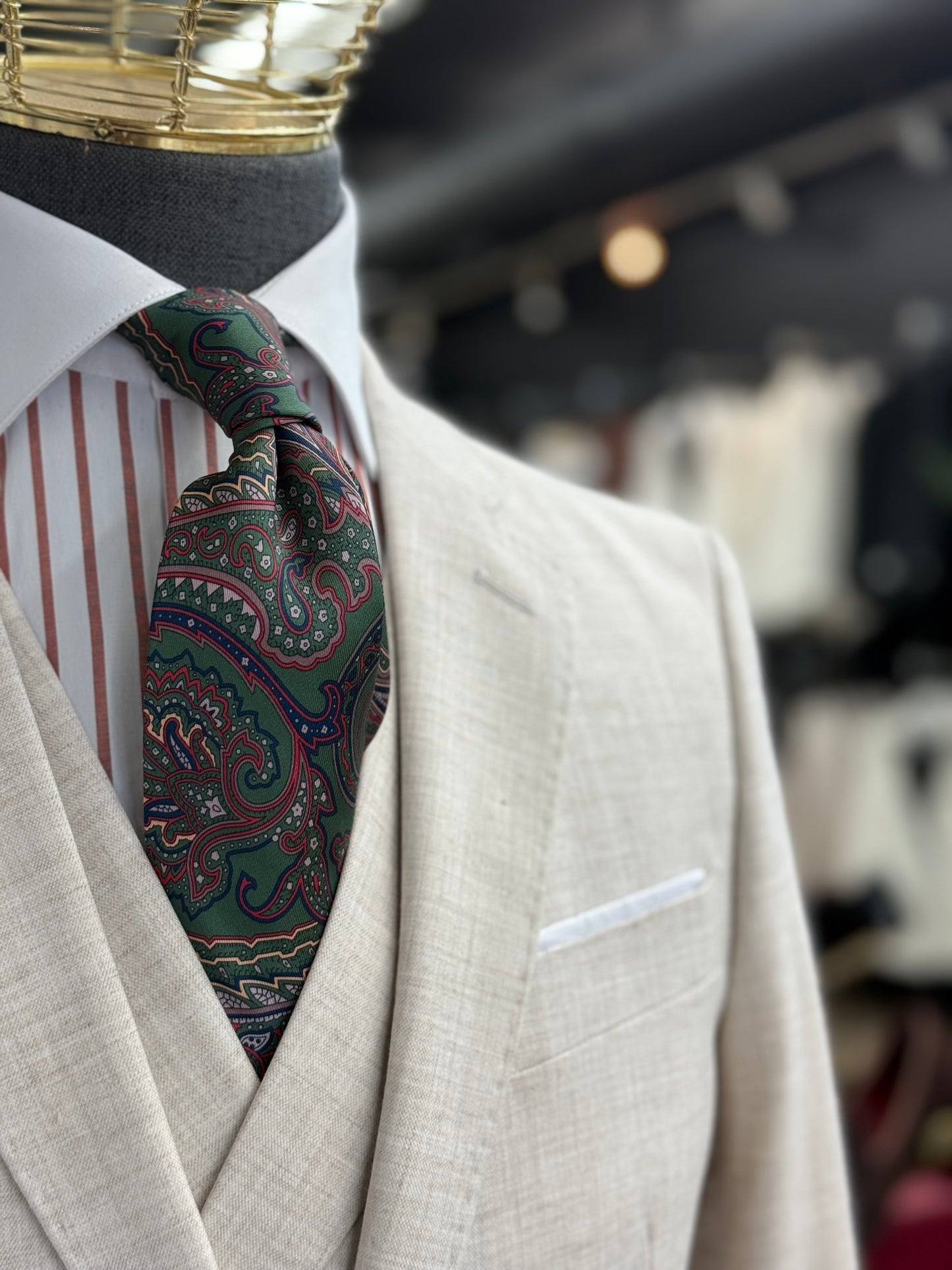 Necktie Big Paisley Green