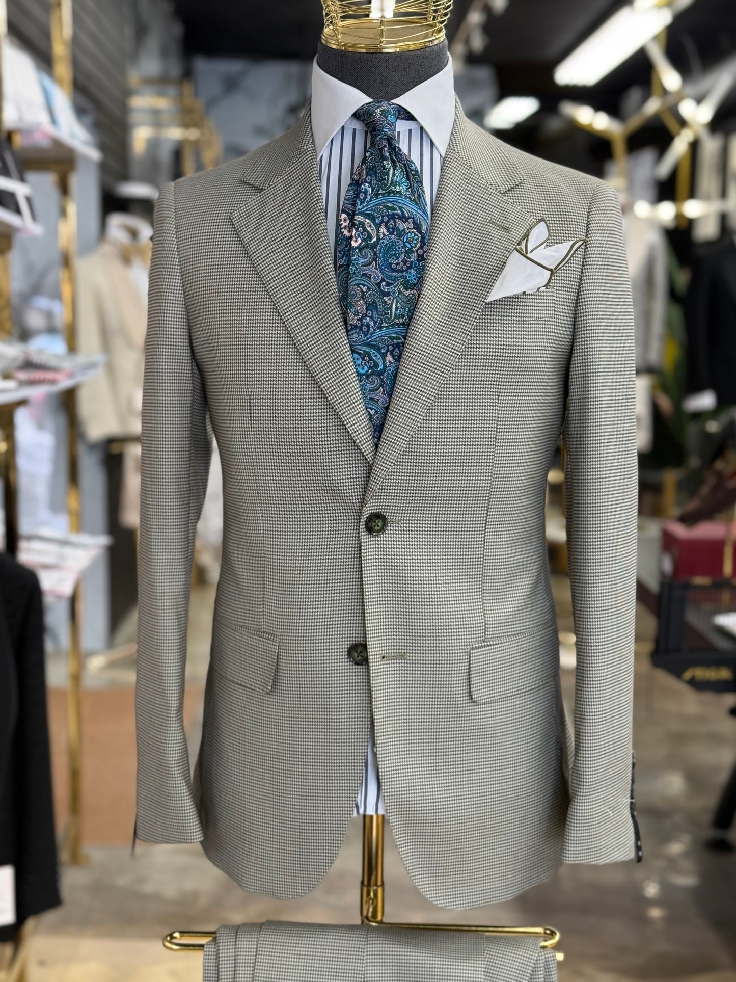 Sage Olive Green Micro Houndstooth Wide Notch Lapel Two Pieces Suit