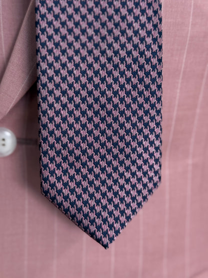 Necktie Houndstooth Pink & Navy