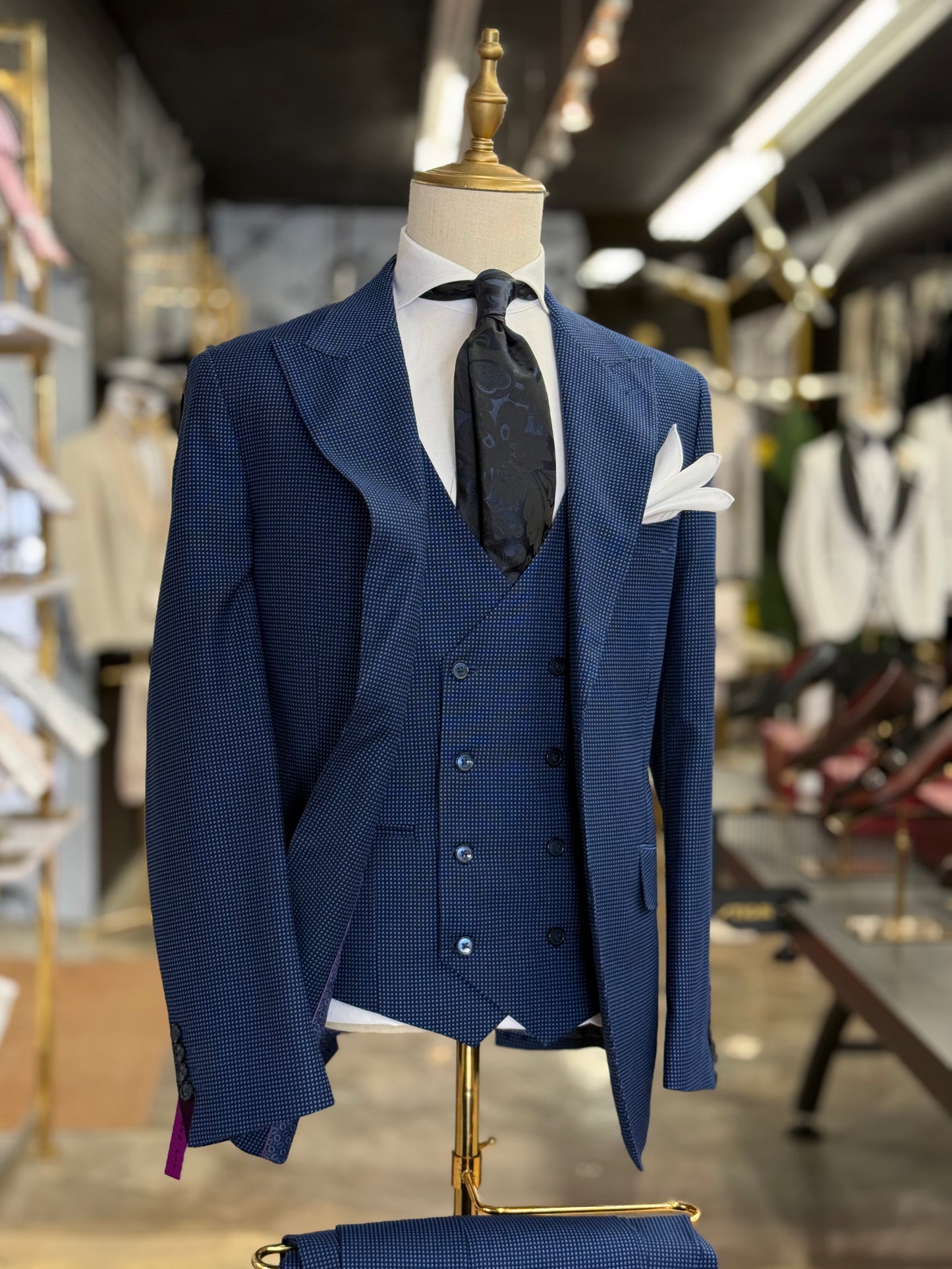 Royal & Midnight Birdeye Wide Peak Lapel Suit