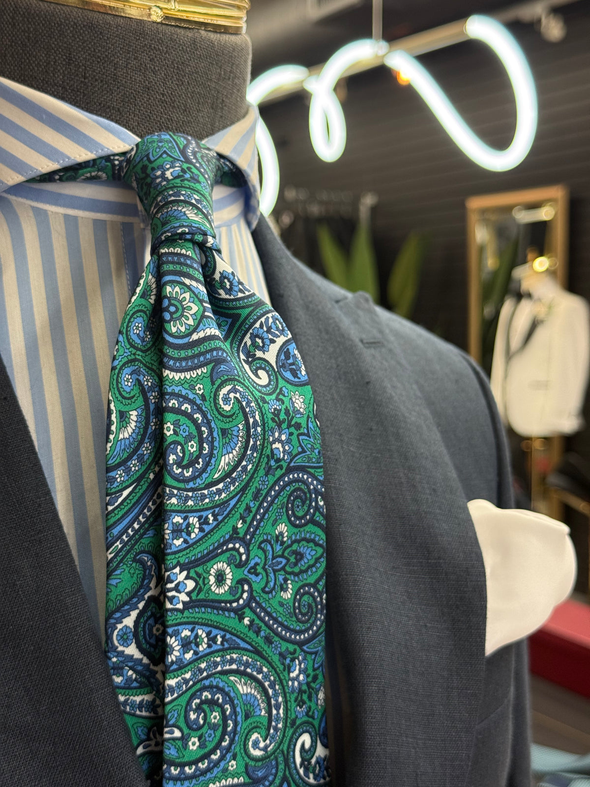 Necktie Big Paisley Green & Blue