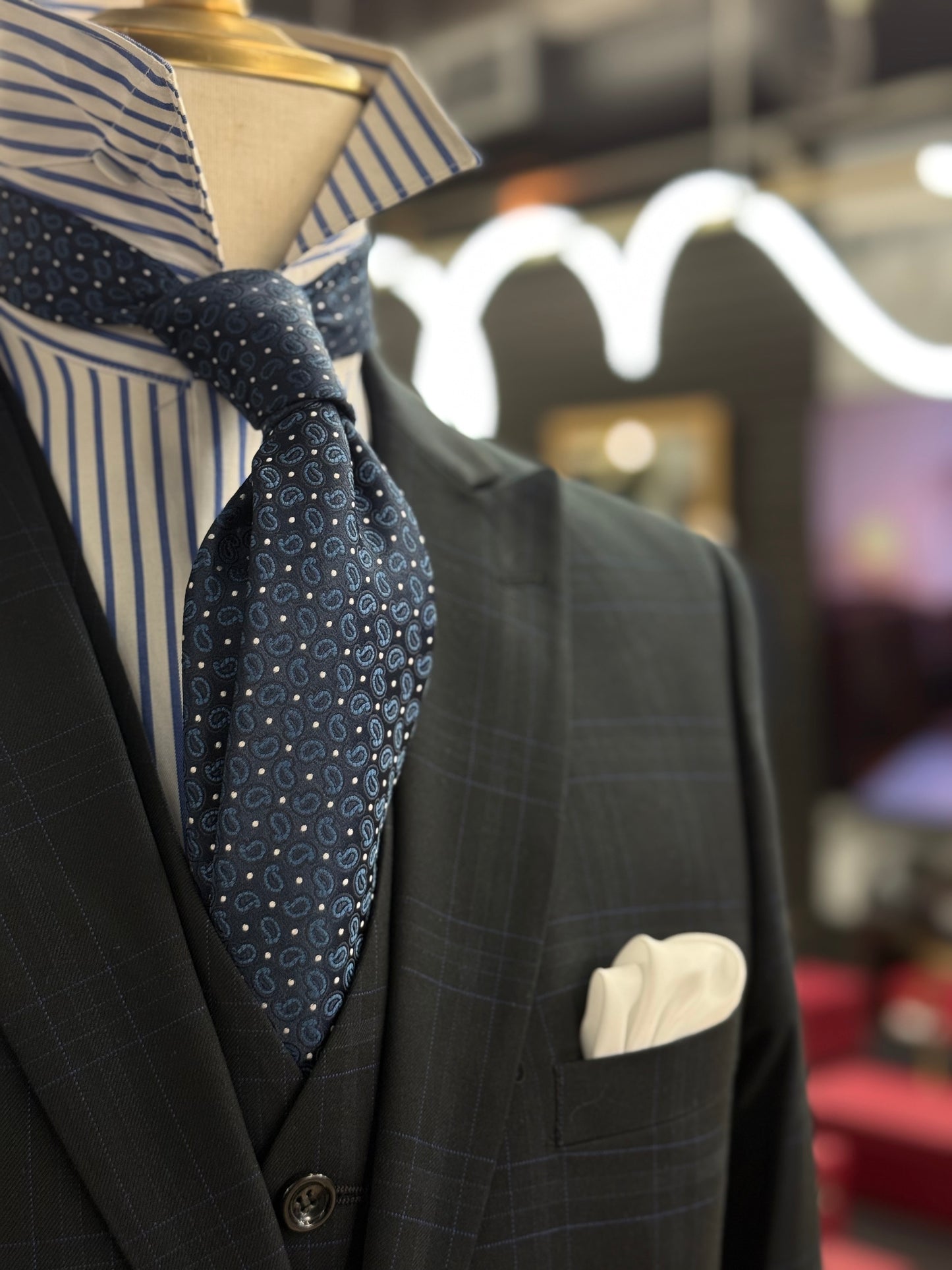 Necktie Small Paisley Dotted Navy