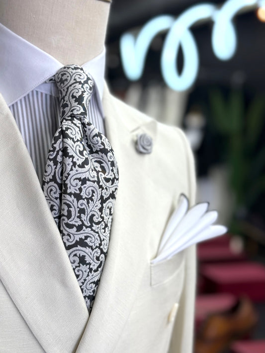 Necktie Silver & Black Baroque