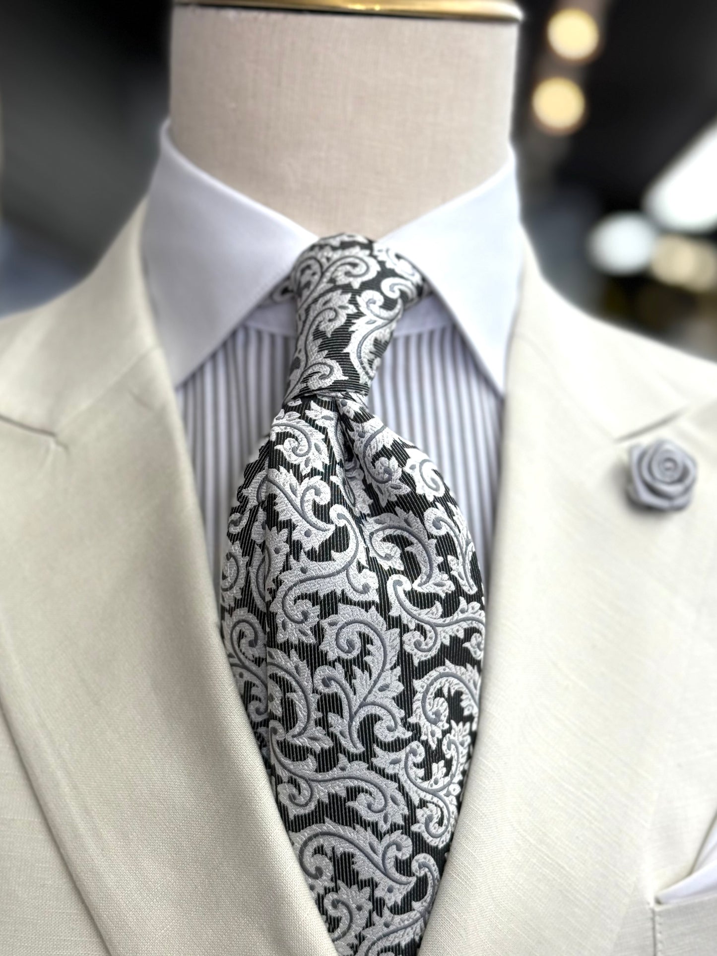 Necktie Silver & Black Baroque