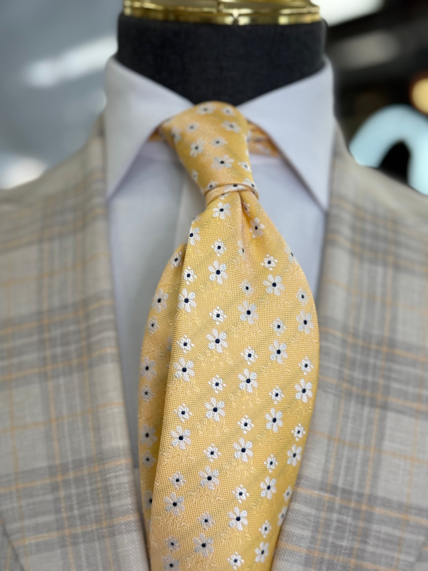 Necktie Floral Yellow & White