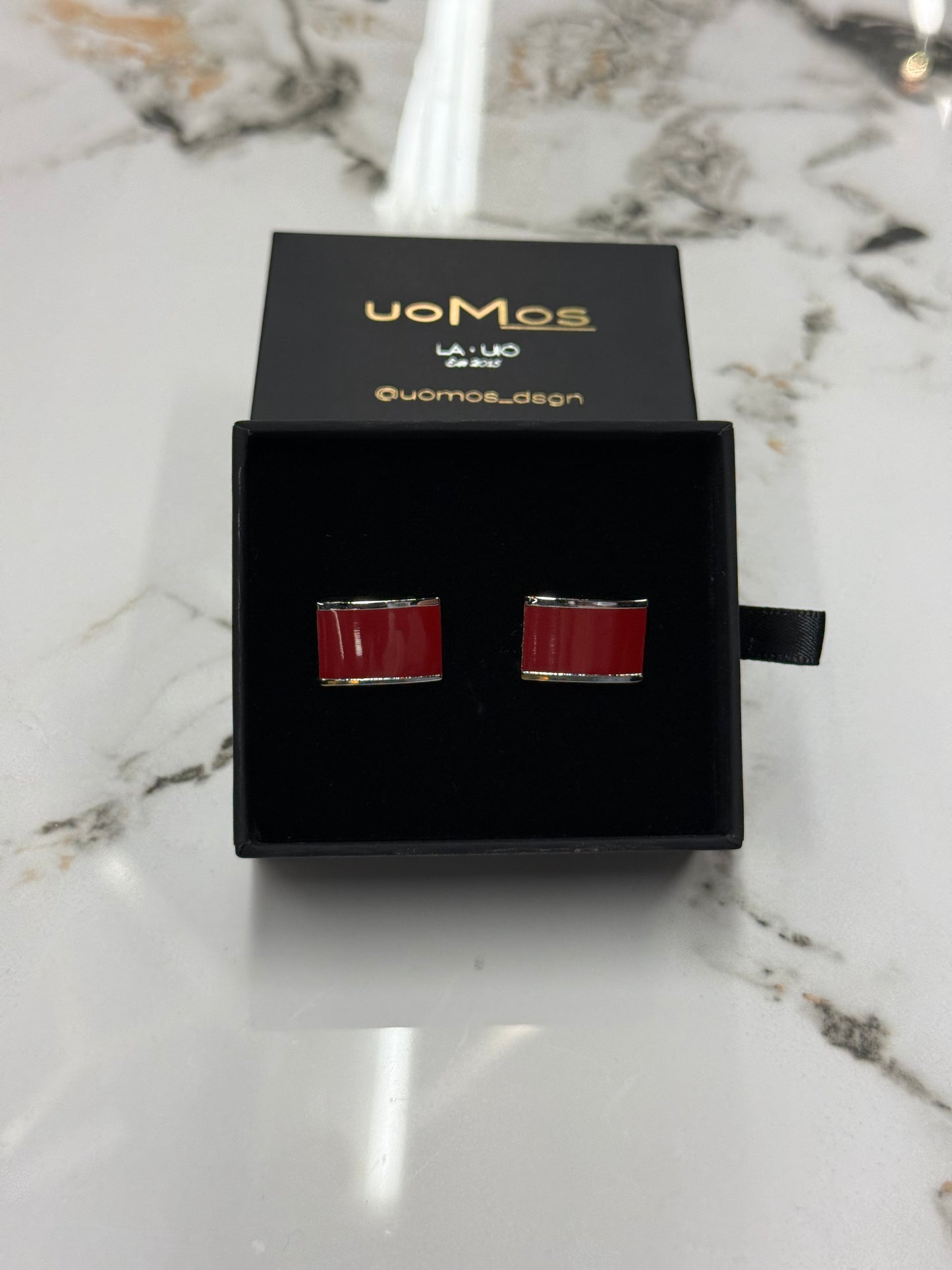 Crimson Elegance Links