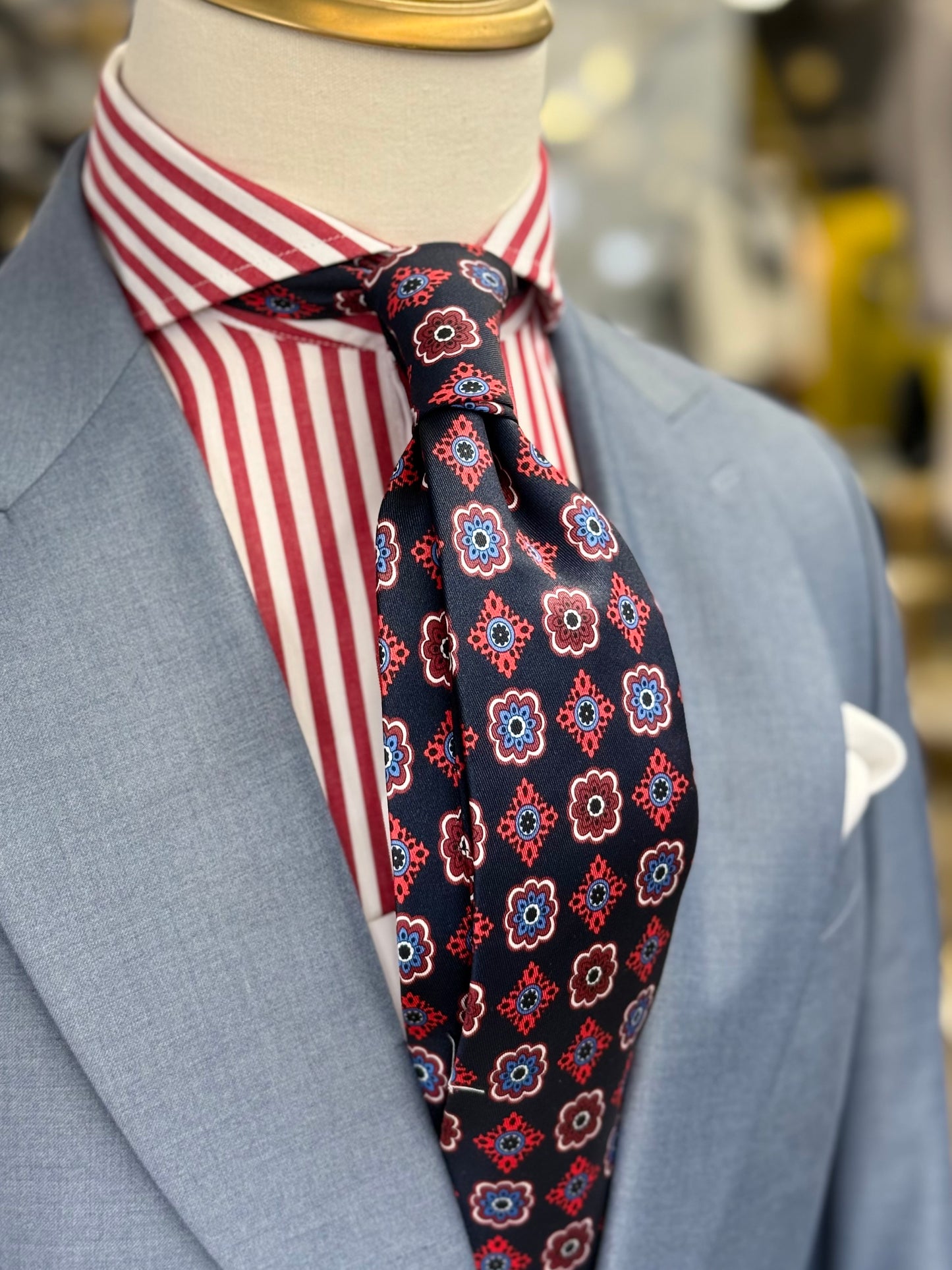 Necktie Medallion Red & Navy
