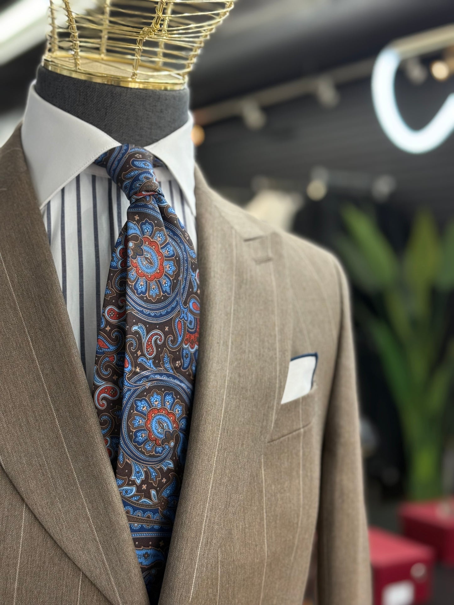 Necktie Big Paisley Chocolate, Blue & Rust