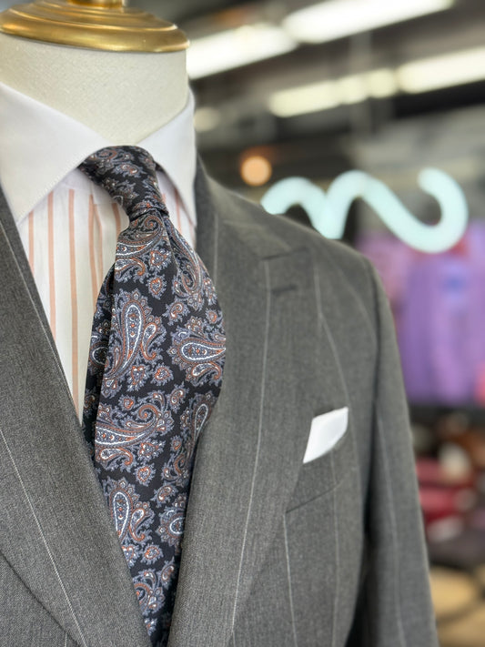 Necktie Mid Paisley Charcoal & Rust