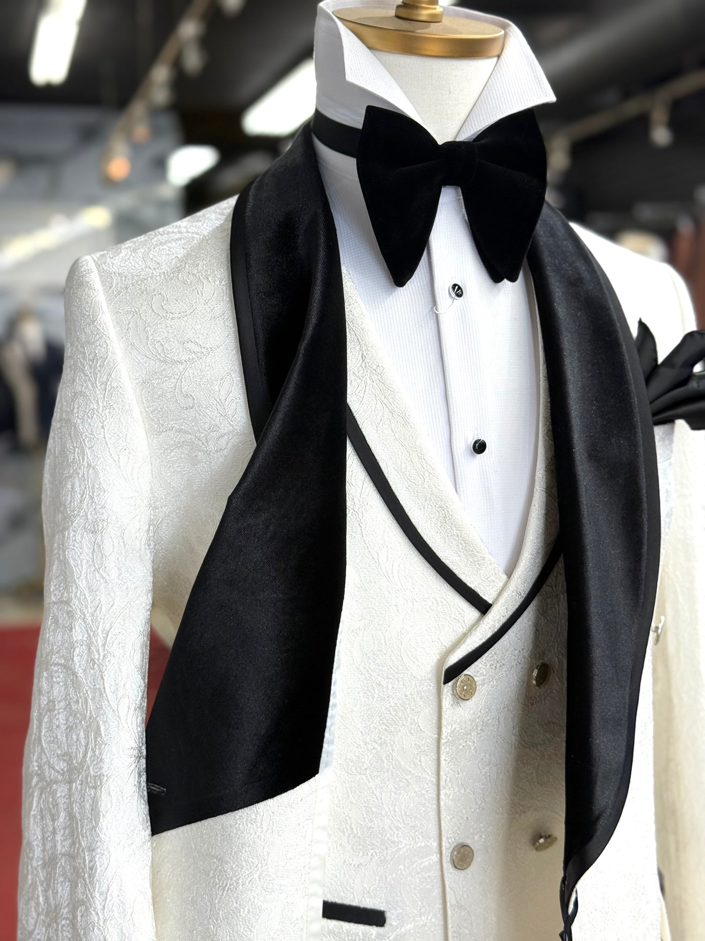 Off White Ivory Shawl Lapel Velvet Edition