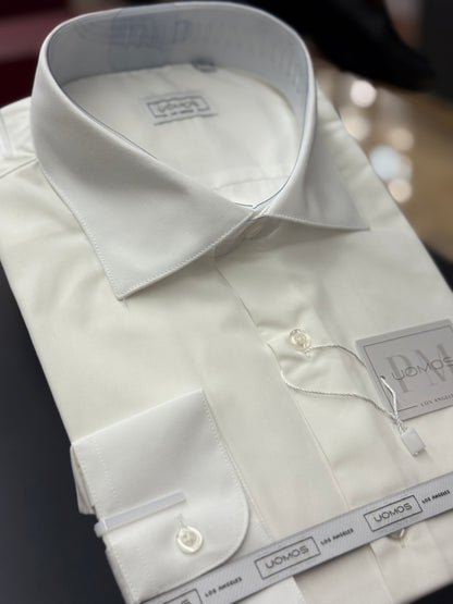 Off White spread collar, regular cuffs