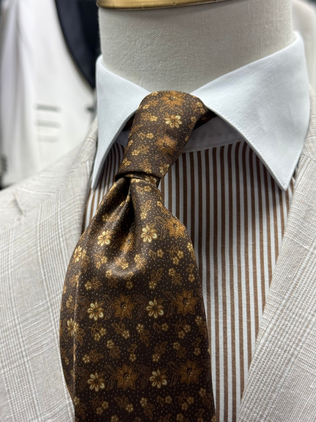 Necktie Floral Brown & Gold
