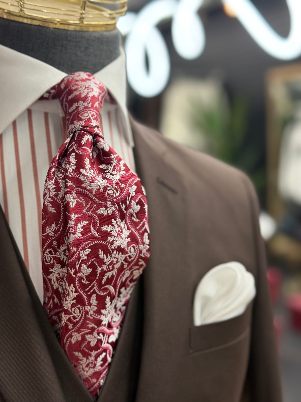 Necktie Burgundy & White Floral