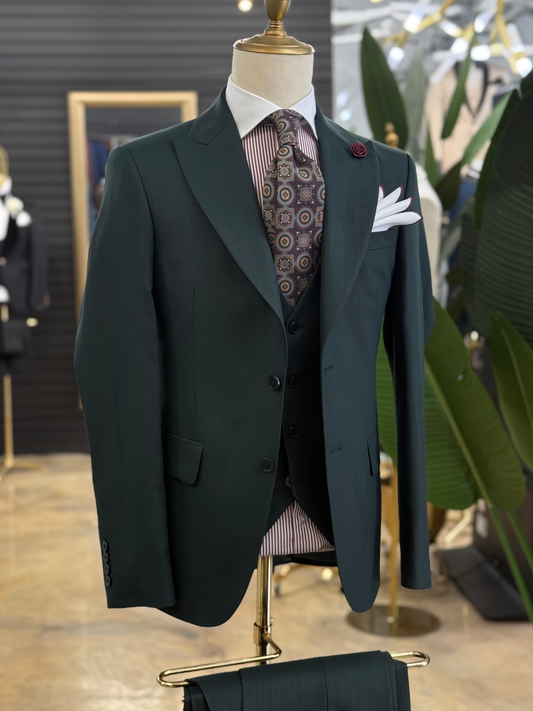 Emerald Green Three Pieces Wide Peak Lapel Suit