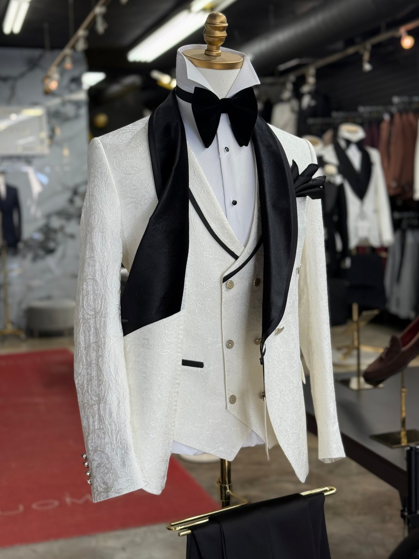 Off White Ivory Shawl Lapel Velvet Edition
