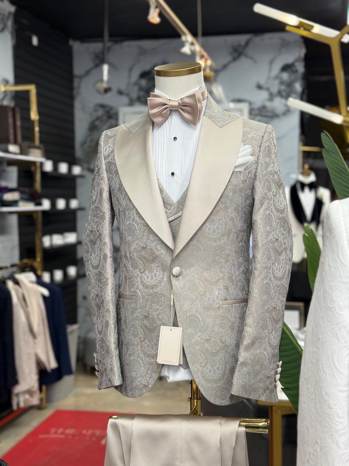 Champagne Peak Lapel Tuxedo