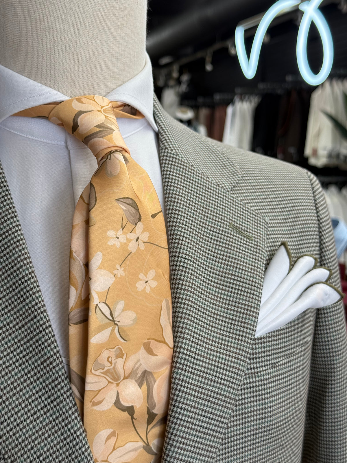 Necktie Floral Golden Meadow