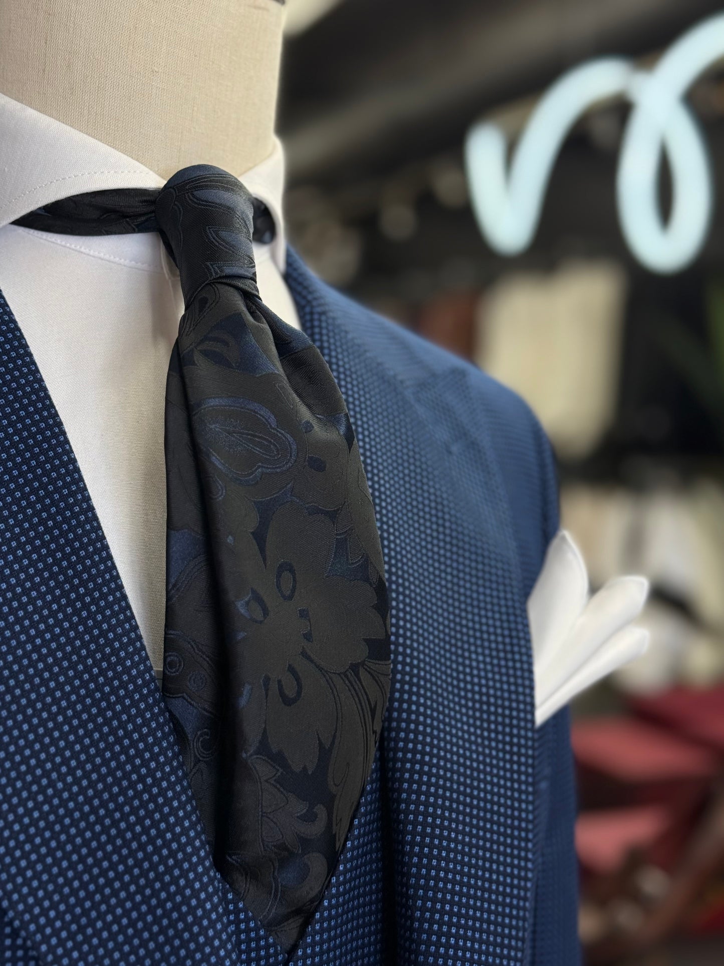 Necktie Midnight Blue & Black Floral