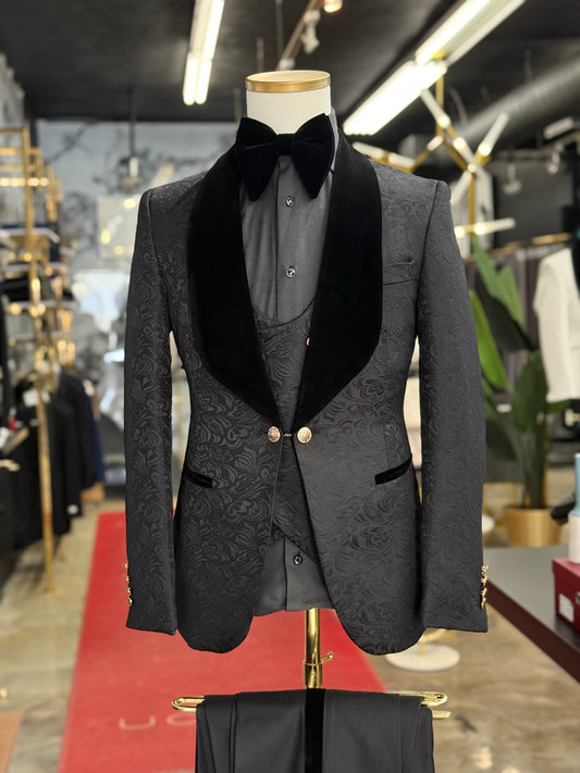Black Jacquard Shawl Lapel Tuxedo