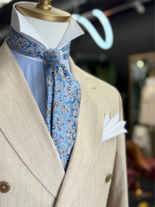 Necktie Powder blue mid size Paisley in Beige and black