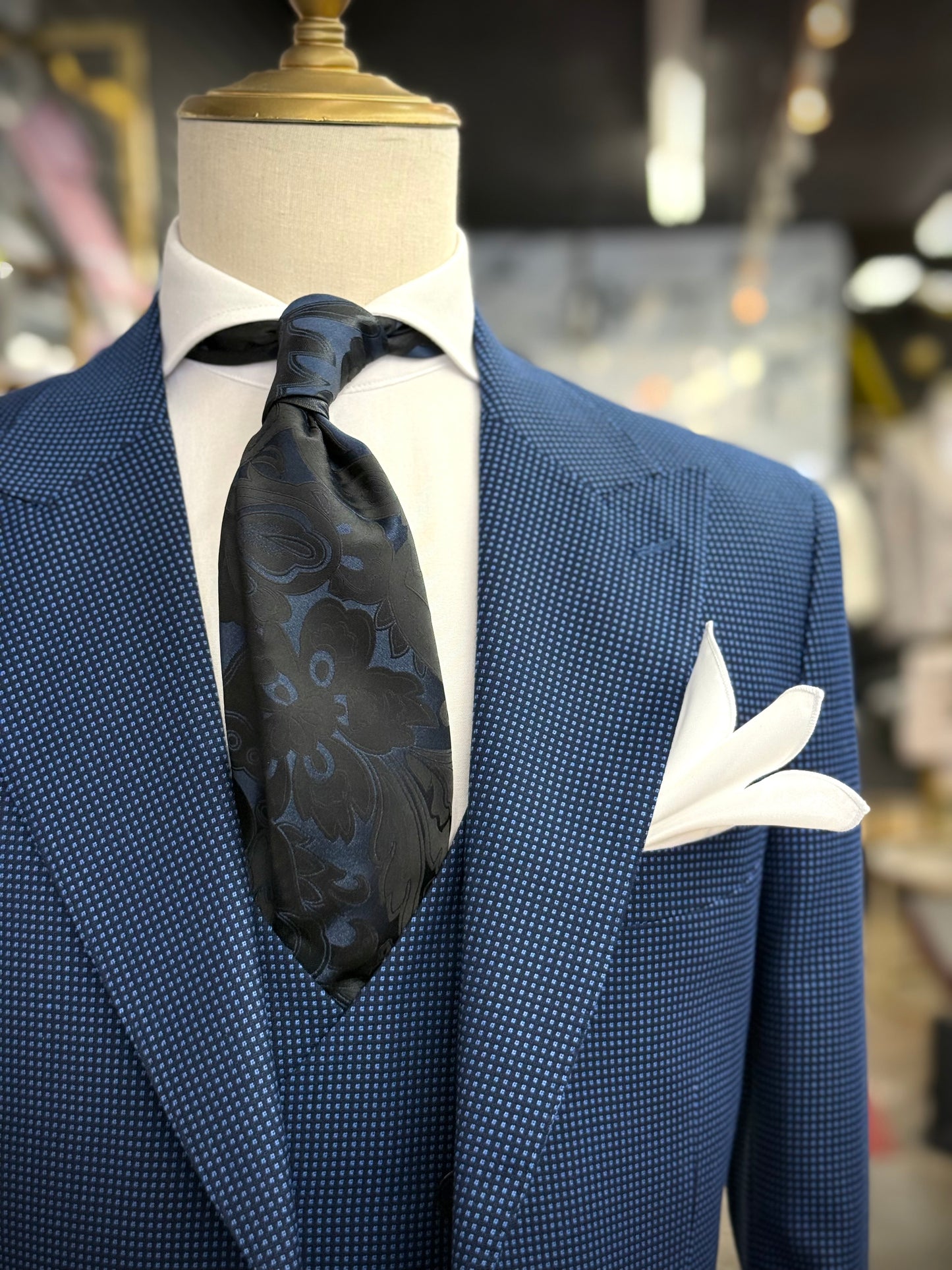 Necktie Midnight Blue & Black Floral