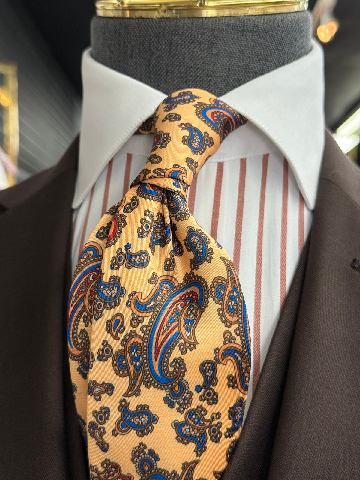 Necktie Paisley Golden