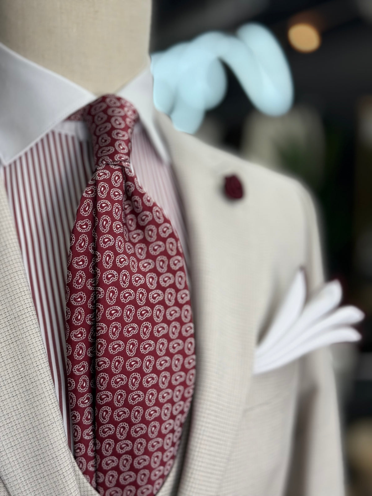 Necktie Mid Paisley Burgundy