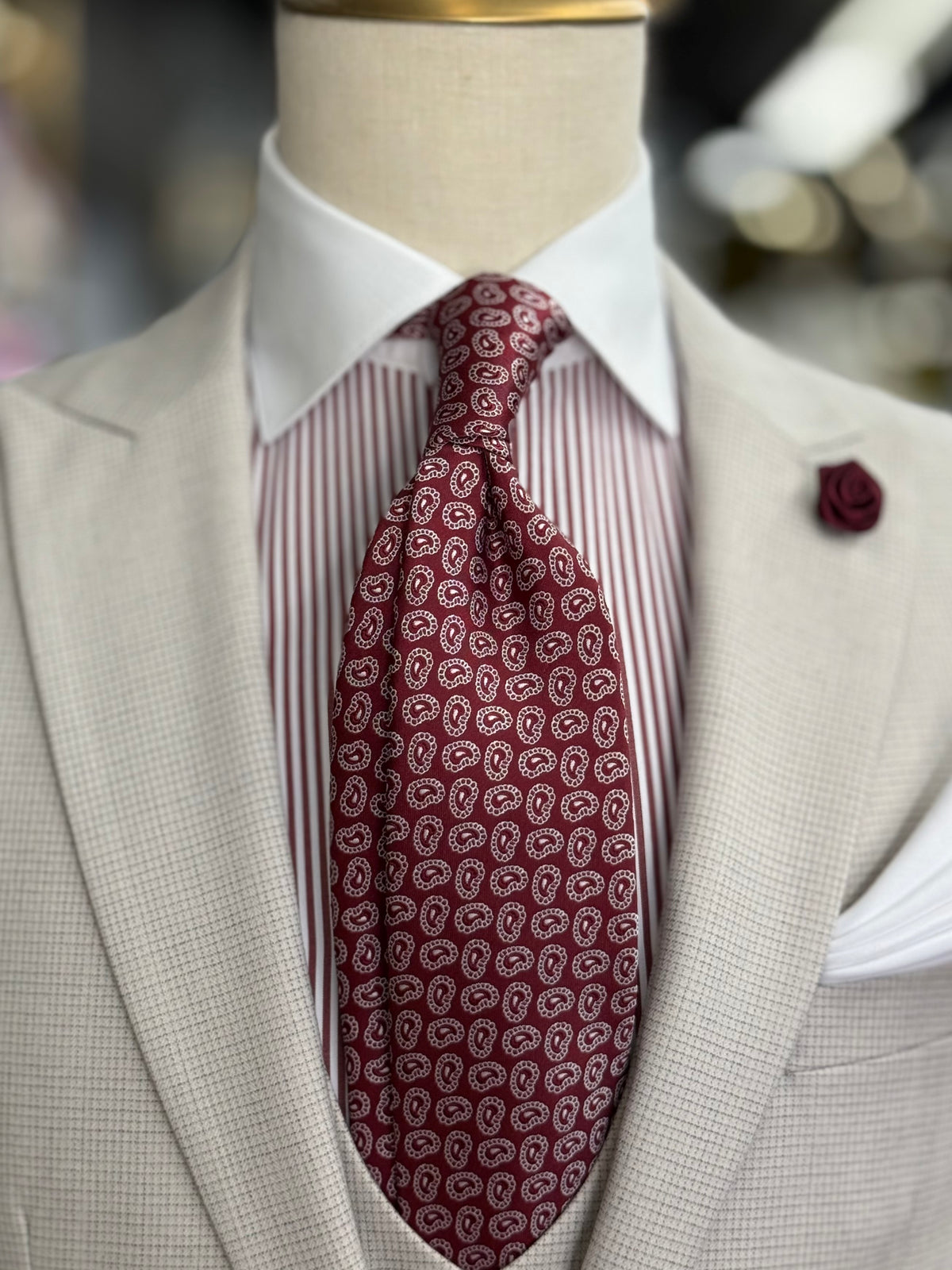 Necktie Mid Paisley Burgundy