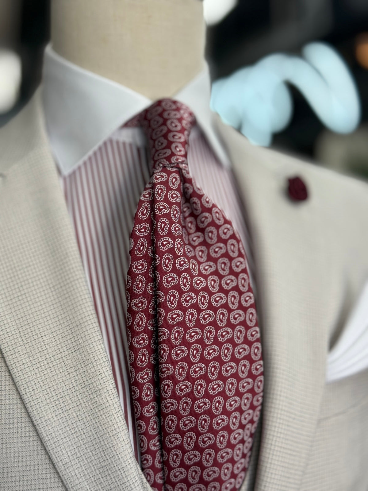 Necktie Mid Paisley Burgundy