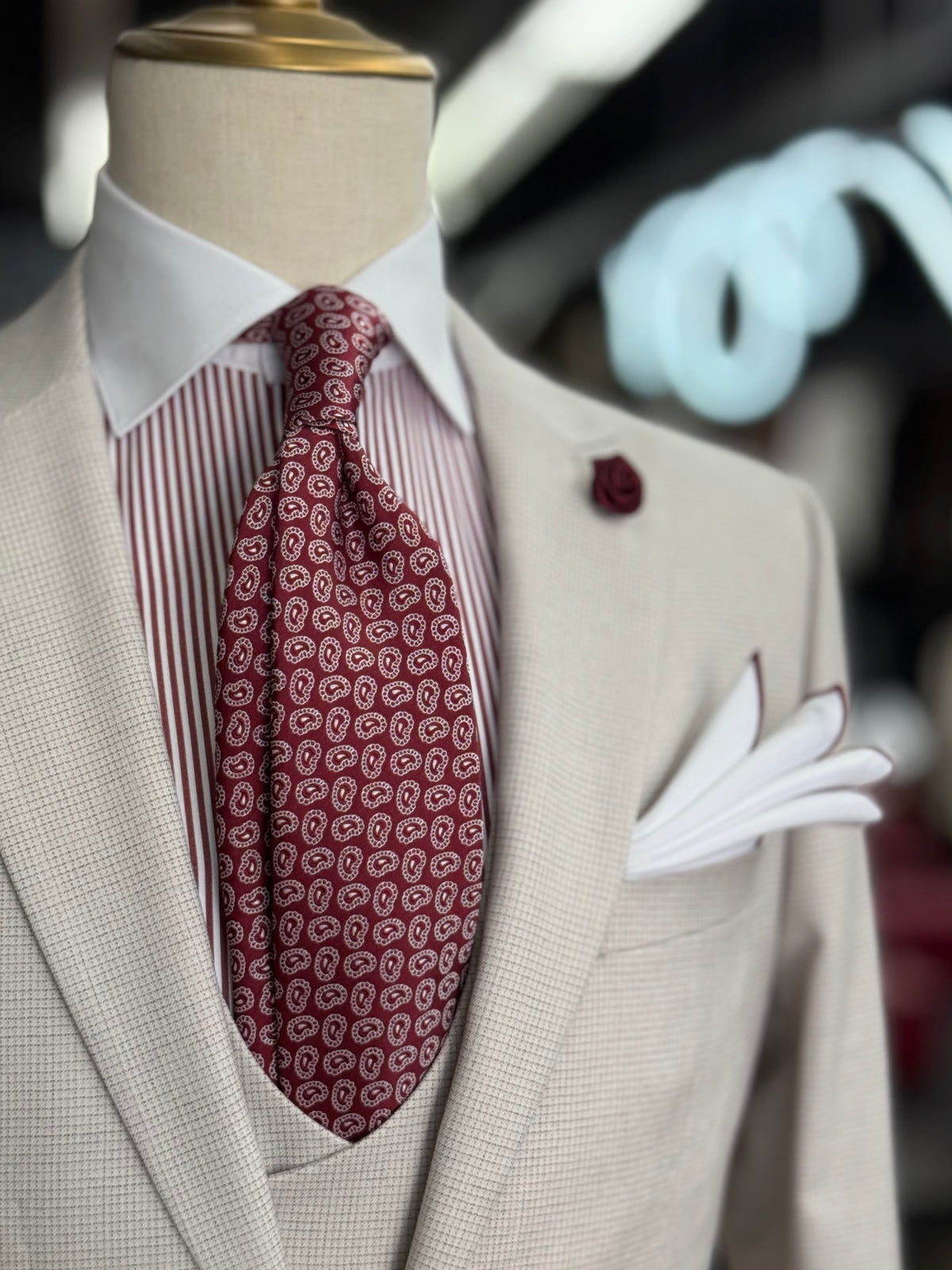 Necktie Mid Paisley Burgundy