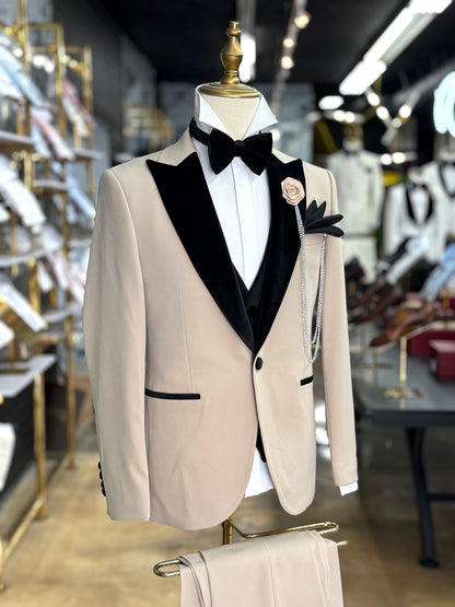 Noir Champagne Peak Lapel Velvet Edition