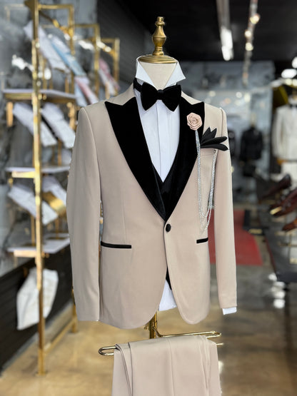 Noir Champagne Peak Lapel Velvet Edition