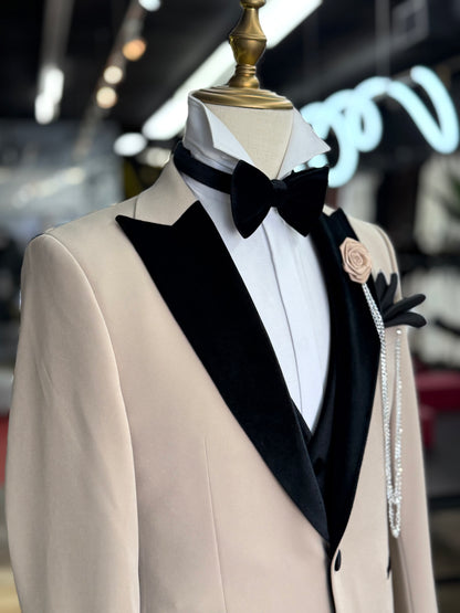 Noir Champagne Peak Lapel Velvet Edition