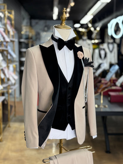 Noir Champagne Peak Lapel Velvet Edition